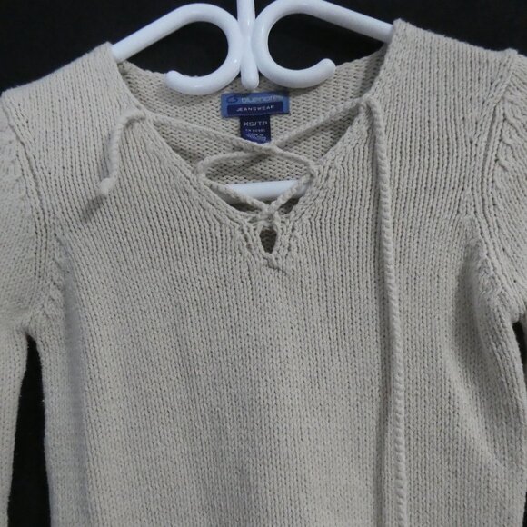 BLUENOTES JEANSWEAR | xs - extra small | Beige Lace-Up V-Neck Long Sleeve Top - Picture 4 of 16